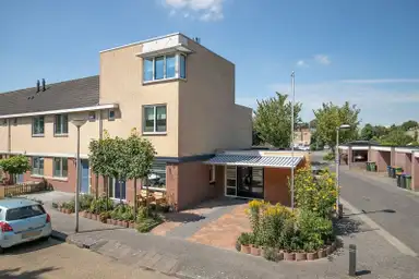 110m2 Haus zur Miete für 2050€/Monat in Mistral, Zeewolde
