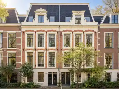 147m2 flat to rent for 6500€/month in Eerste Helmersstraat, Amsterdam