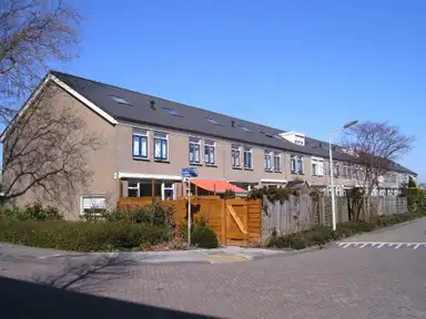69m2 house to rent for 932.93€/month in Doctor Weitjenslaan 17, Poeldijk
