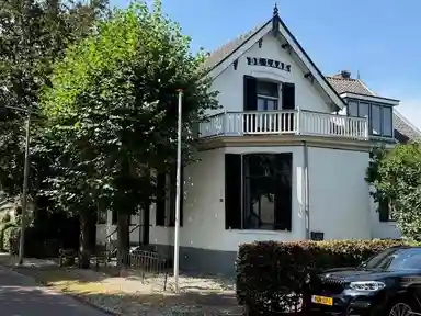 198μ² μονοκατοικία προς ενοικίαση για 2350€/μήνα σε Rijksweg-West, Arnhem