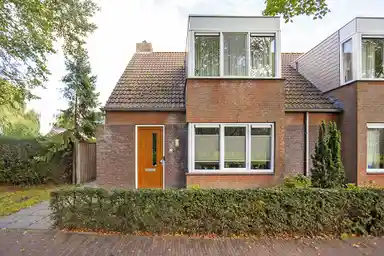 m2 house to rent for 932.93€/month in Dokter Poelsstraat 13, Standdaarbuiten