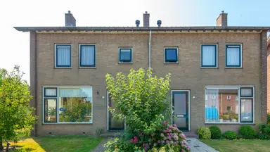 27m2 house to rent for 932.93€/month in Kerkweg 16, Giethoorn