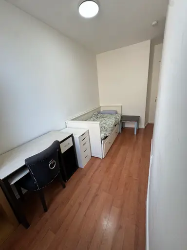 10m2 Chambre à louer pour 725€/mois à Hilledijk, Rotterdam