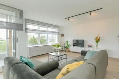 127m2 flat to rent for 3250€/month in Krooswijkhof, Amsterdam