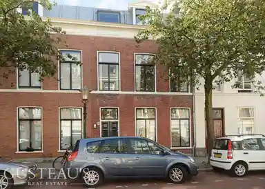 195m2 house to rent for 3650€/month in Soendastraat, The Hague