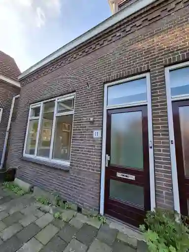 57m2 maison à louer pour 713.02€/mois à Odulphusstraat 11, Delft