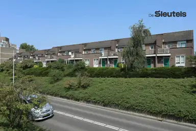86m2 maison à louer pour 1228.07€/mois à Nellie van Kolstraat 63, Leiden
