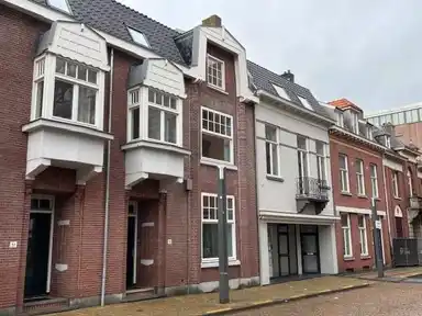 150m2 house to rent for 2800€/month in Honigmannstraat 57, Heerlen