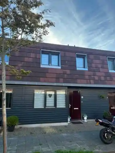 66m2 maison à louer pour 932.93€/mois à Jan van Galenstraat 6, Wormerveer
