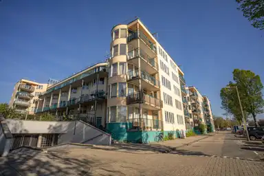 69m2 Appartement te huur voor 2100€/maand in Van Noordtkade 46B, Amsterdam