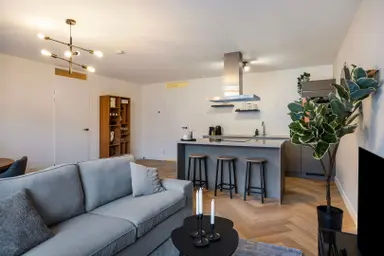 141μ² Διαμέρισμα προς ενοικίαση για 2700€/μήνα σε Willem de Zwijgerstraat 8, Rotterdam