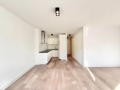 55μ² Διαμέρισμα προς ενοικίαση για 2700€/μήνα σε Leiduinstraat, Amsterdam