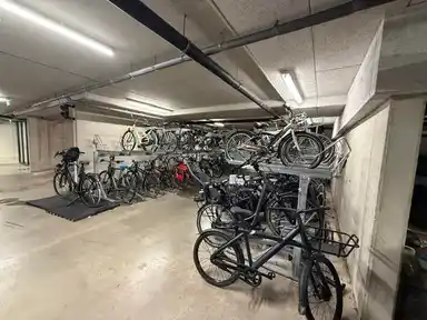 133μ² Διαμέρισμα προς ενοικίαση για 2718€/μήνα σε Jan Vrijmanstraat, Amsterdam