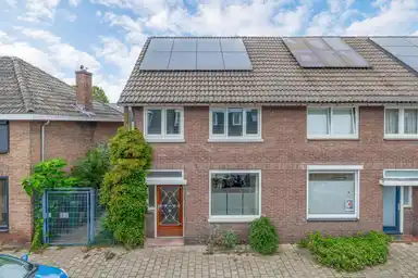 116m2 maison à louer pour 2295€/mois à Baarsstraat, Eindhoven