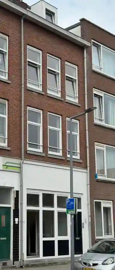 60μ² Διαμέρισμα προς ενοικίαση για 900€/μήνα σε Hollandsestraat, Rotterdam