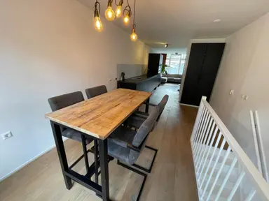 98μ² Διαμέρισμα προς ενοικίαση για 2250€/μήνα σε Grote Visserijstraat, Rotterdam