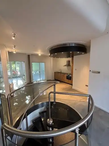 90m2 apartment to rent for 2495€/month in Marktstraat 10, Groningen