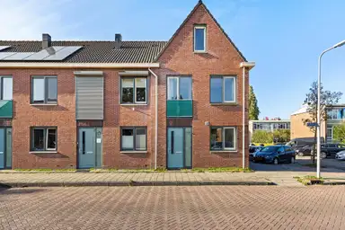 113m2 house to rent for 2500€/month in Parkstraat 25, Gouda