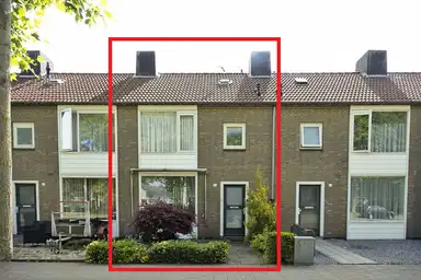 m2 maison à louer pour 713.02€/mois à Vlierlaan 22, Tilburg