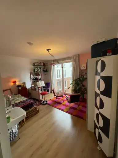 17m2 room to rent for 414.46€/month in Langebrug 118, Leiden