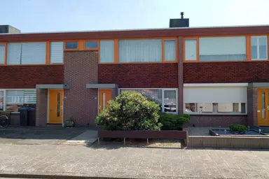 m2 house to rent for 764.14€/month in Rheastraat 6, Bergen op Zoom