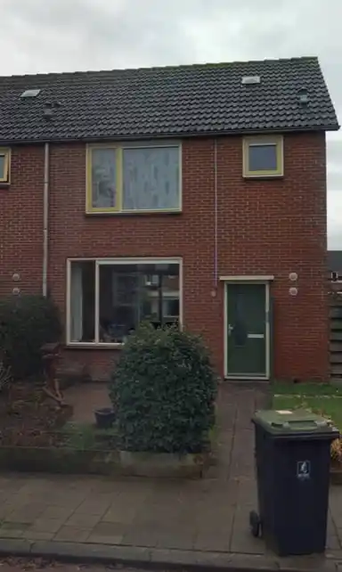 72m2 house to rent for 932.93€/month in Cort van der Lindenstraat 97, Goes