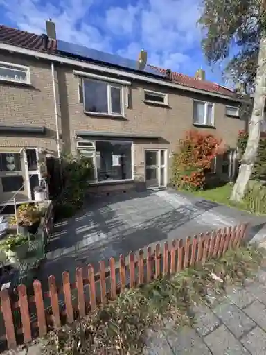 100.72m2 house to rent for 750€/month in Langemeerstraat 35, Edam