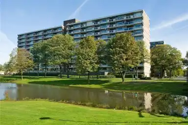 102m2 apartment to rent for 932€/month in Lintveldebrink 610, Enschede