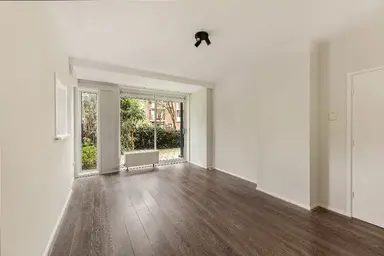 65m2 flat to rent for 1200€/month in Amsterdam