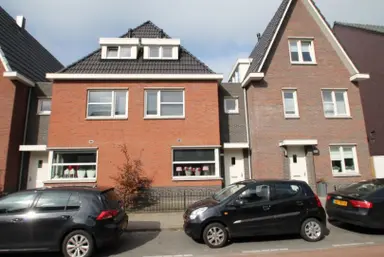 126m2 huis te huur voor 1525€/maand in Oldenzaalsestraat 139, Enschede