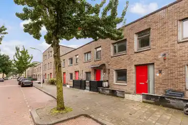104m2 maison à louer pour 2195€/mois à Verwoldestraat, The Hague