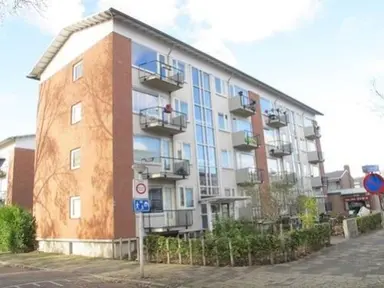 58m2 Appartement à louer pour 850€/mois à Van Lodensteynstraat 13, Delft