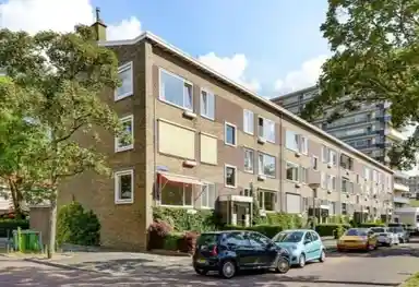 75m2 Appartement à louer pour 890€/mois à Van Foreestweg 12, Delft