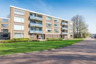 76m2 flat te huur voor 860€/maand in Roelof van Schevenstraat 18, Enschede