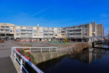 76m2 apartment to rent for 825€/month in Rietdekkerweg 10, Rotterdam