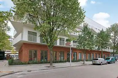 73m2 flat te huur voor 2495€/maand in President Kennedyplantsoen, Amsterdam