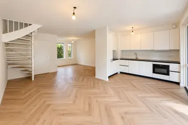 130m2 huis te huur voor 2150€/maand in Galjoen 10 40, Lelystad