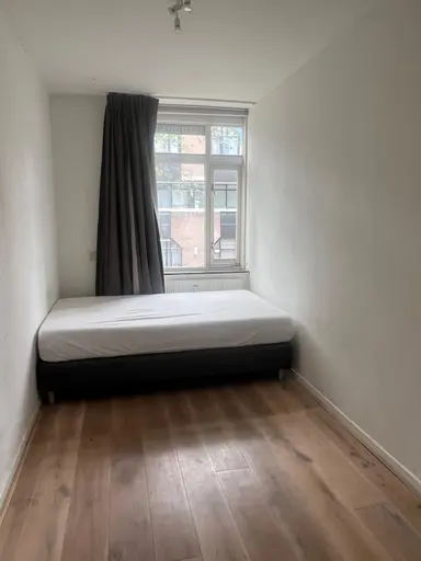 10μ² Δωμάτιο προς ενοικίαση για 460€/μήνα σε Sint-Jacobstraat, Rotterdam