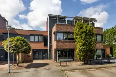 184μ² μονοκατοικία προς ενοικίαση για 3500€/μήνα σε Laapersveld 3, Nieuw-Vennep