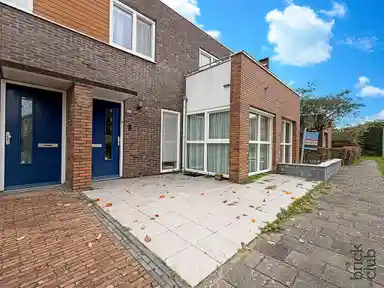 157m2 maison à louer pour 2750€/mois à Louis Paul Boonstraat 25, Almere