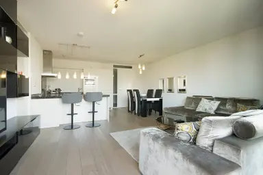 81m2 flat to rent for 2450€/month in Johan Huijsenstraat, Amsterdam