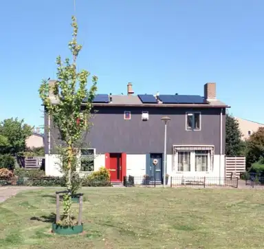 70.5m2 house to rent for 730.96€/month in Hortensiastraat 72, Den Helder