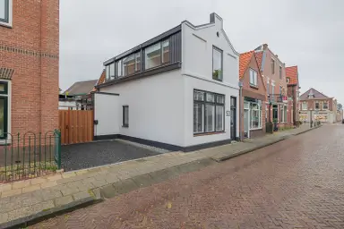 145m2 house to rent for 2995€/month in Wilhelminastraat, Noordwijk