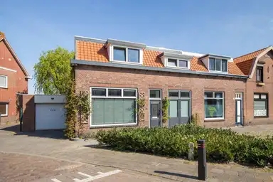154m2 house to rent for 2950€/month in Abeelstraat, Breda