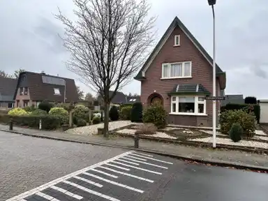 130m2 huis te huur voor 1995€/maand in Stationsstraat, Vaassen