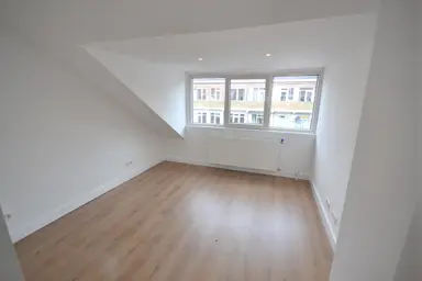 57m2 room to rent for 626€/month in Soesterbergstraat, The Hague