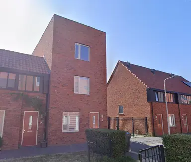95m2 maison à louer pour 932.93€/mois à Sint Janstraat 75, Tilburg