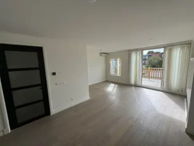149m2 Appartamento in affitto per 2350€/mese a Saenredamstraat, Haarlem