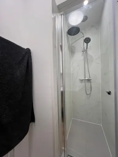 9m2 Kamer te huur voor 570€/maand in Meeuwerderweg, Groningen