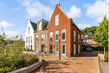 132m2 house to rent for 2550€/month in Keucheniushof 7, Huizen